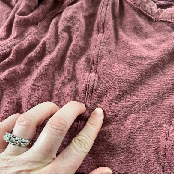 Free People Stargazer Henley Faded Red Boho 3/4 Sleeve Roll Tab Size XS - Picture 8 of 8